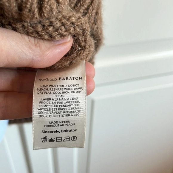 The Group by Babaton Aritizia
Day Off Turtleneck in Camel Size Small 100% Alpaca - Picture 9 of 15